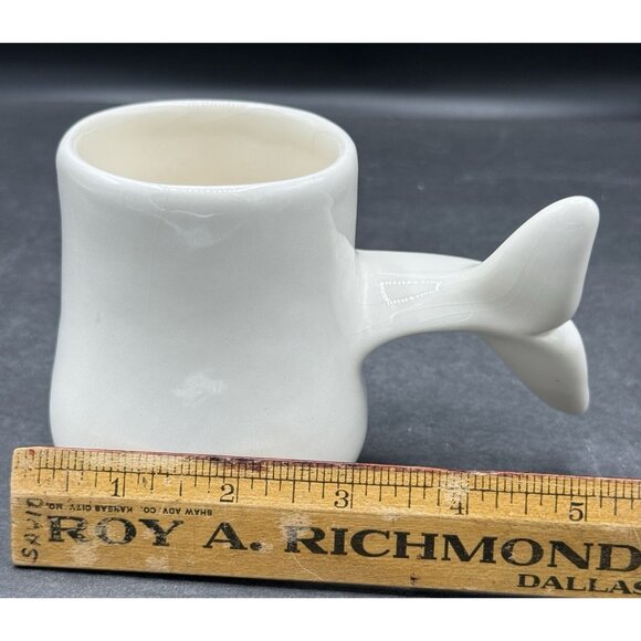 Doug Wylie Signed Whale Tail Handle Glazed Pottery Mug 2012 - Picture 6 of 7